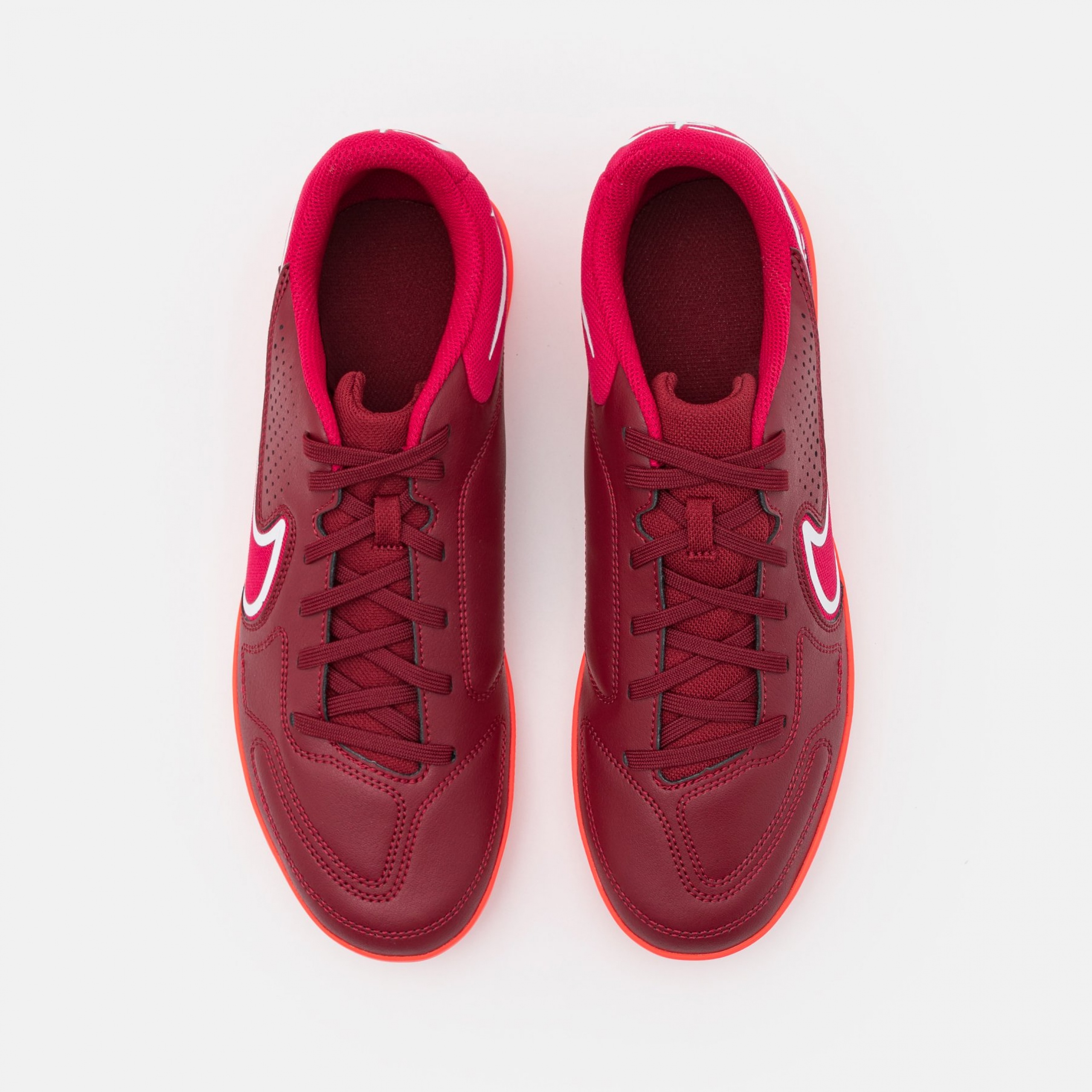 Фото № 4 с приближением к товару «‎Nike Tiempo Legend 9 Club IC »