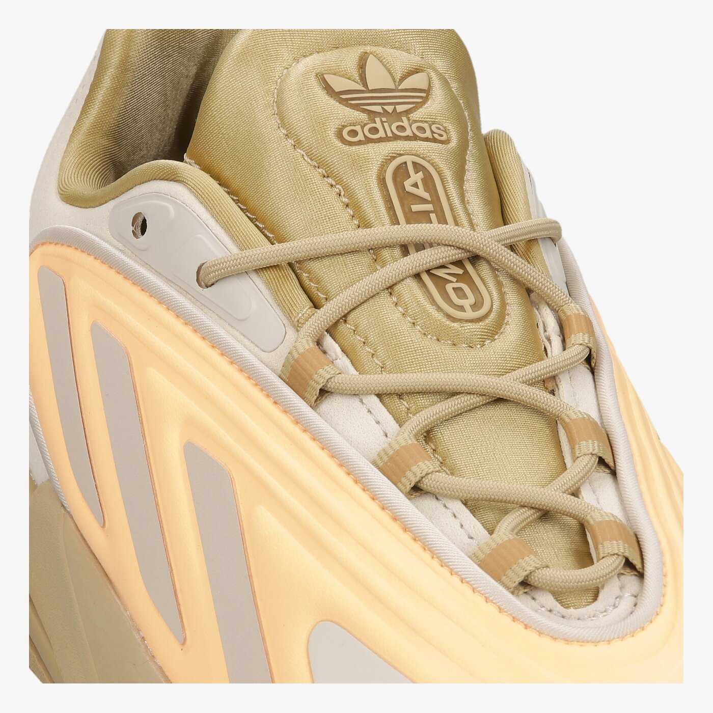 Фото № 5 с приближением к товару «‎Adidas Ozelia»