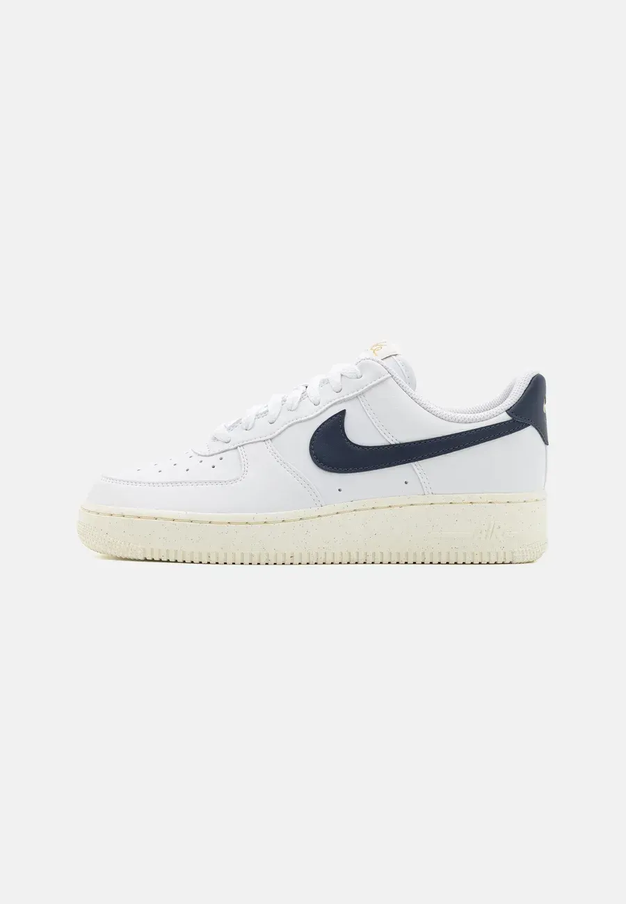 Фото № 1 с приближением к товару «‎AIR FORCE 1 07»