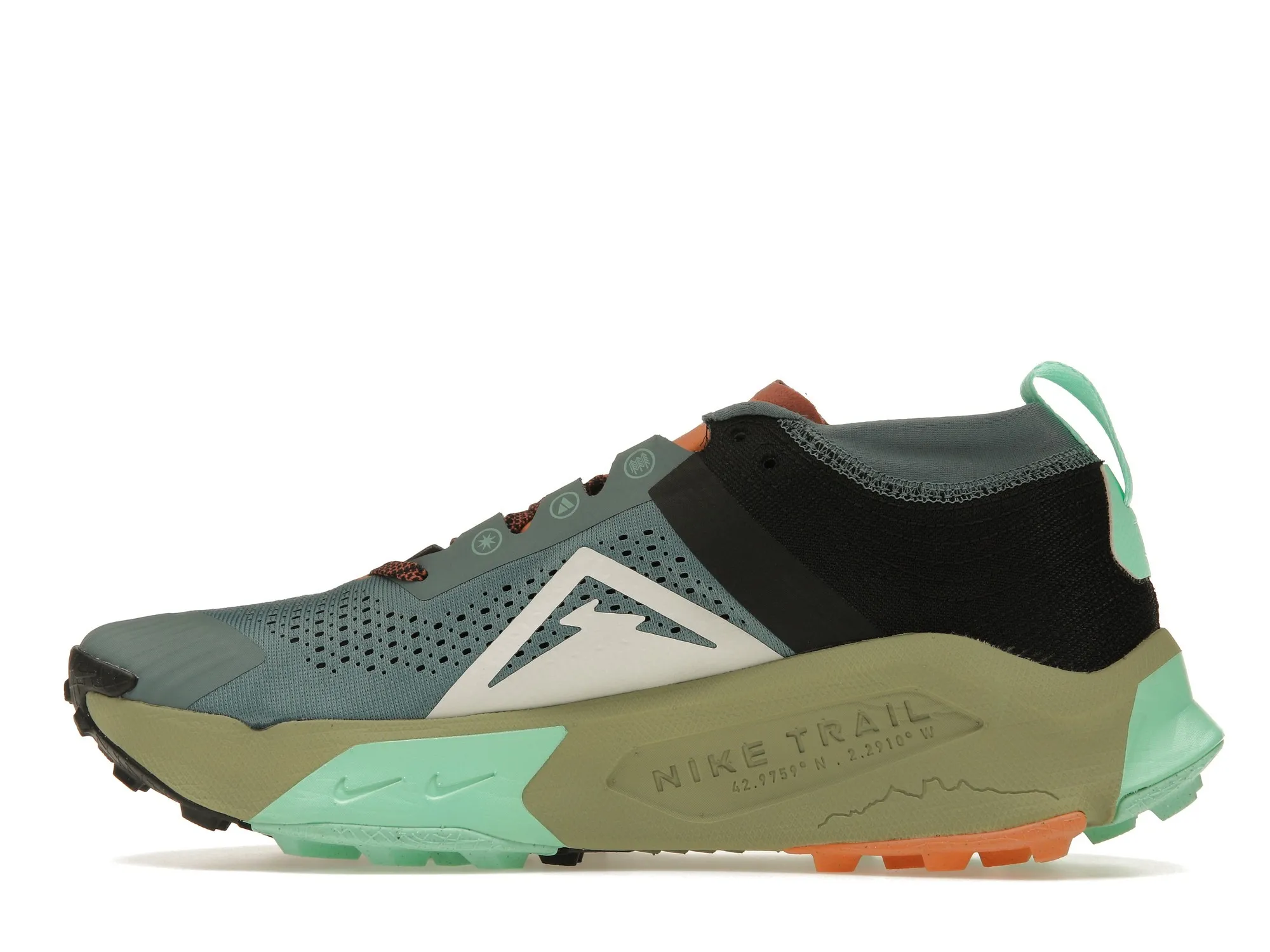 Фото № 5 с приближением к товару «‎Nike ZoomX Zegama Trail Light Slate Grey Glow Green Bone Black»