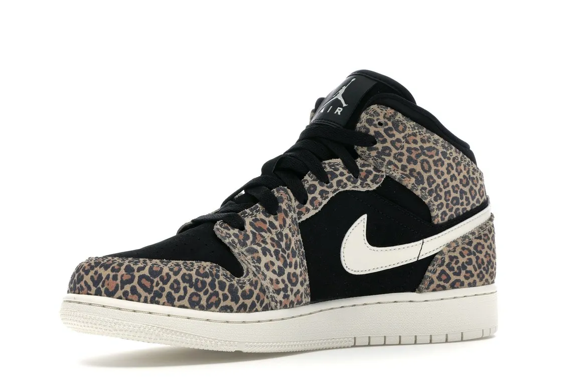 Фото № 3 с приближением к товару «‎Jordan 1 Mid SE Leopard »