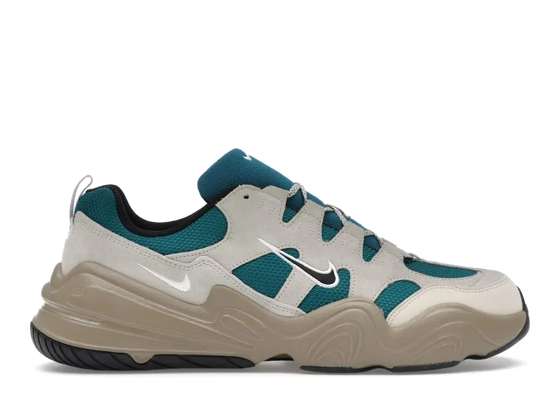 Фото № 1 с приближением к товару «‎Nike Tech Hera»