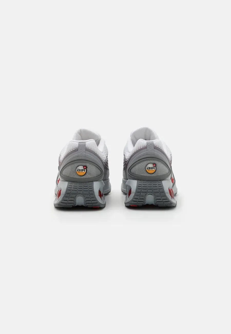 Фото № 3 с приближением к товару «‎AIR MAX DN SE 2»