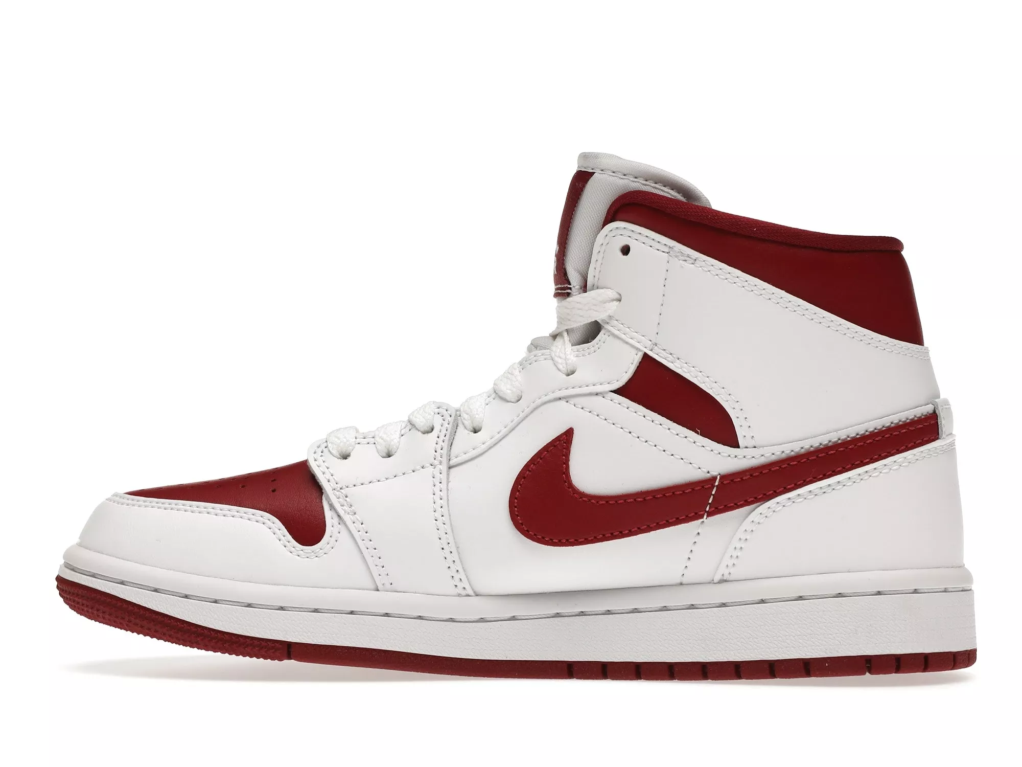 Фото № 6 с приближением к товару «‎Jordan 1 Mid Reverse Chicago »