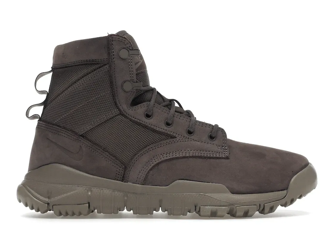 Фото № 1 с приближением к товару «‎Nike SFB 6" NSW Leather Dark Mushroom»