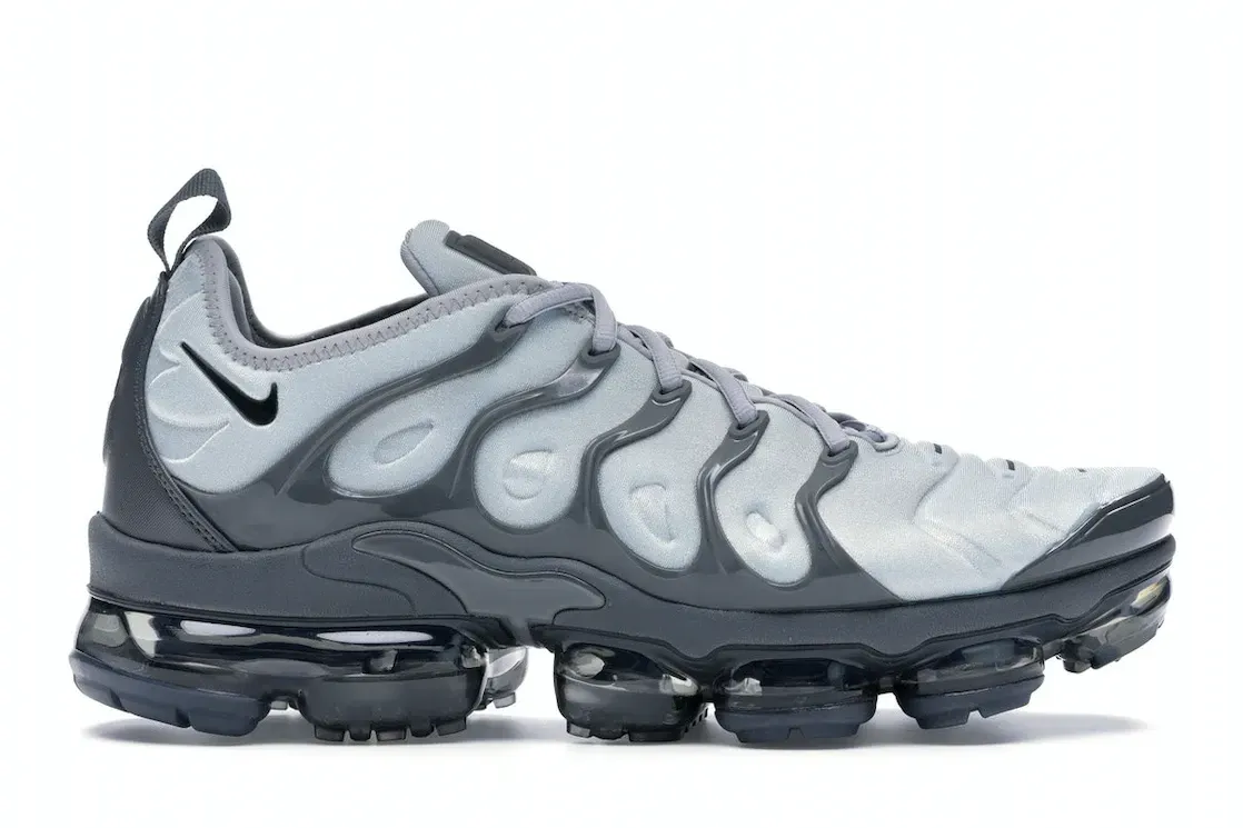 Фото № 1 с приближением к товару «‎Nike Air VaporMax Plus Wolf Grey Dark Grey»