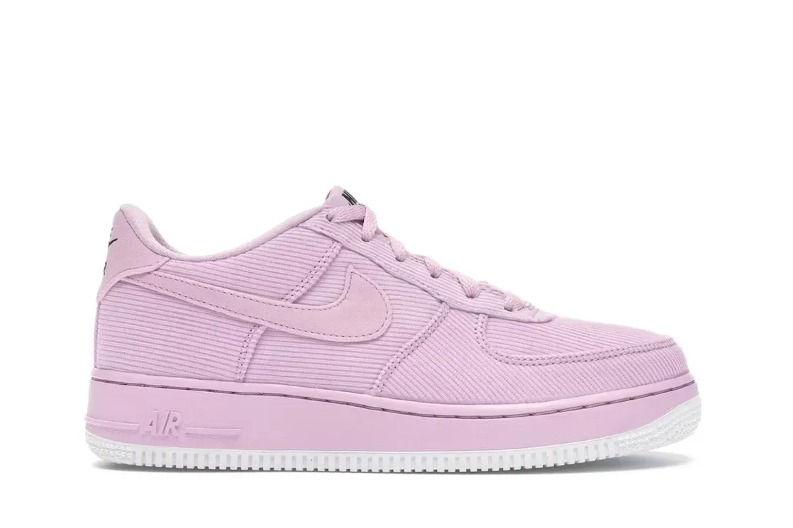 Фото № 1 с приближением к товару «‎Nike Air Force 1 LV8»