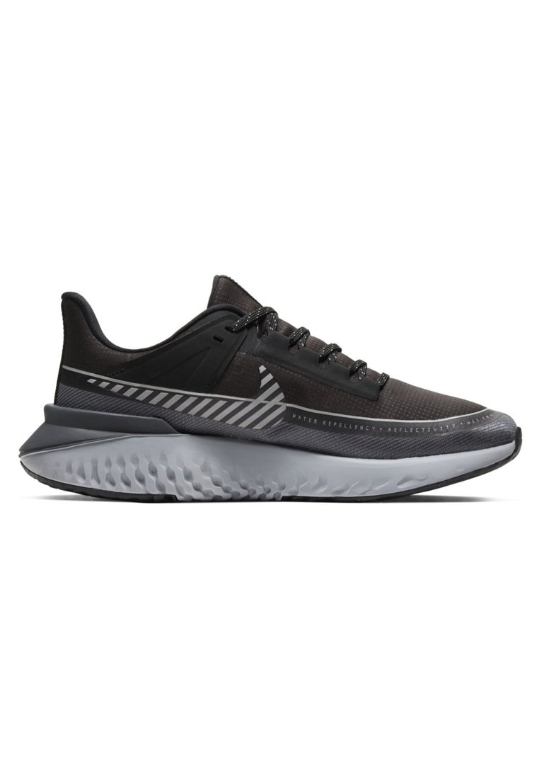 Фото № 5 с приближением к товару «‎Nike Legend React Shield»
