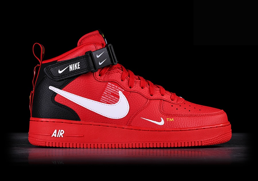 Фото № 1 с приближением к товару «‎Air Force 1 Mid Utility University Red»