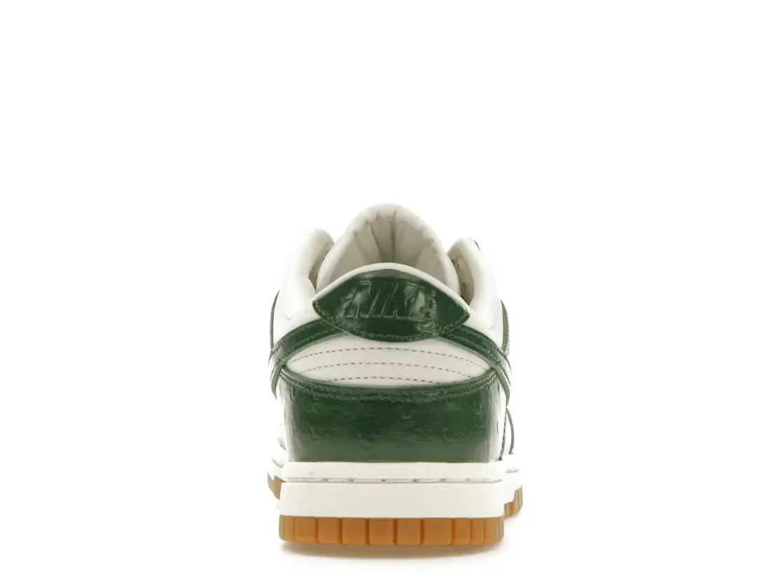 Фото № 4 с приближением к товару «‎Nike Dunk Low LX»