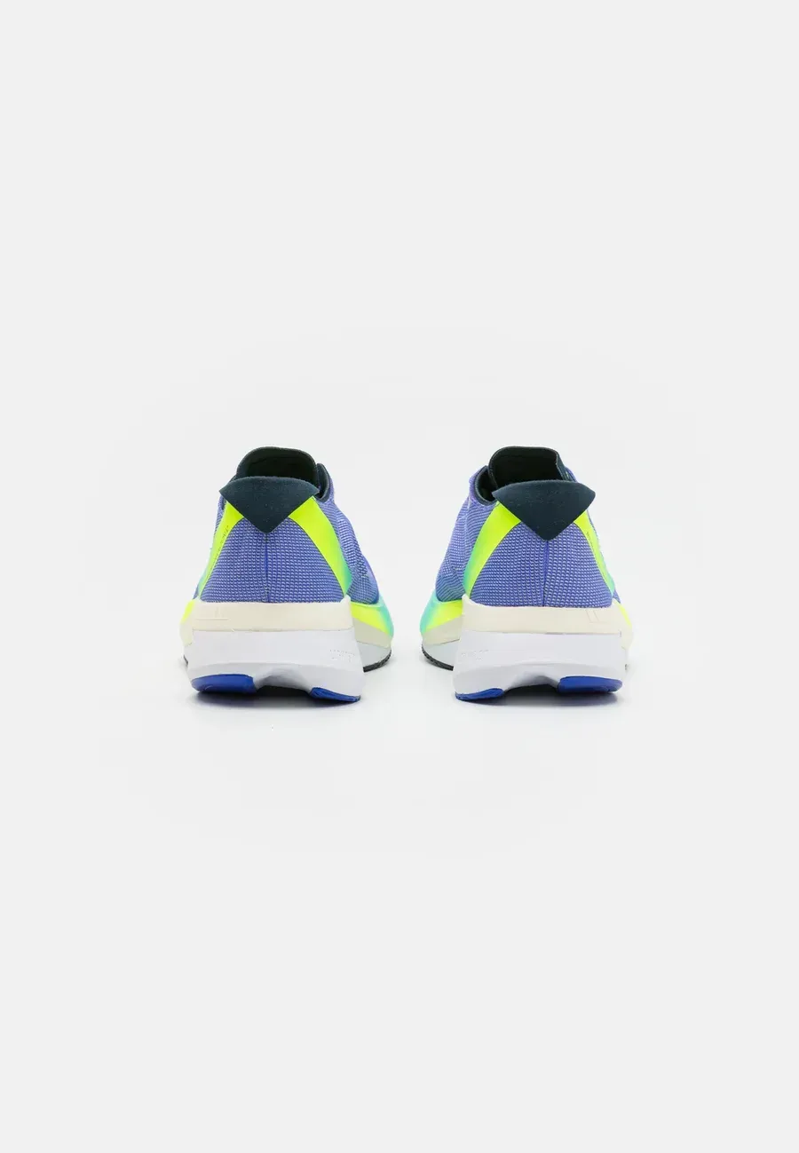 Фото № 3 с приближением к товару «‎ADIZERO BOSTON 12»