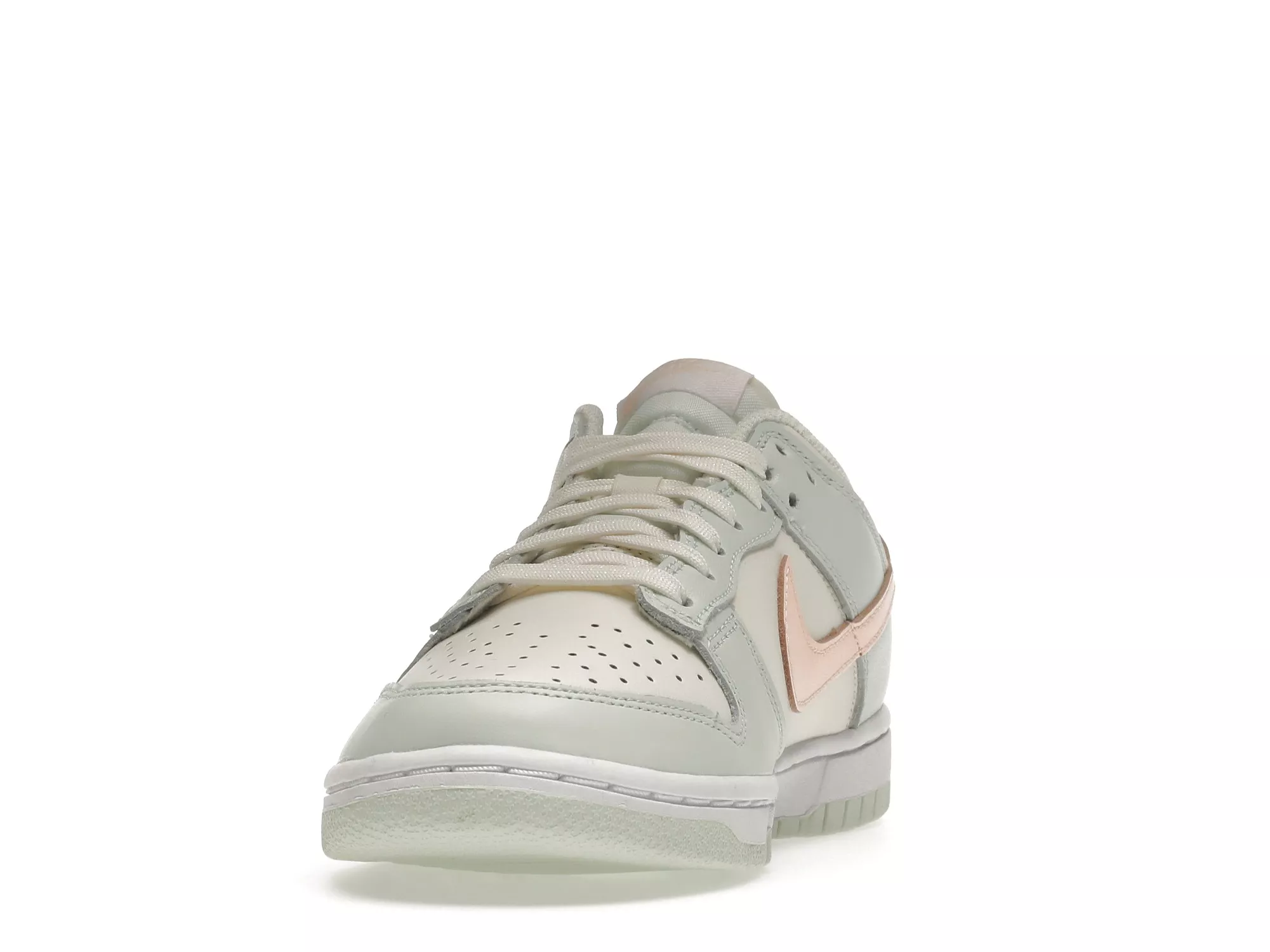 Фото № 2 с приближением к товару «‎Nike Dunk Low Barely Green »