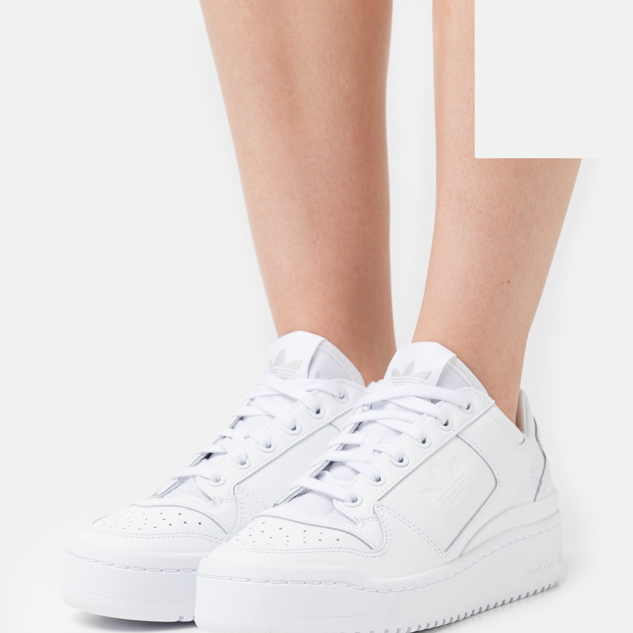 Фото № 4 с приближением к товару «‎Adidas Forum Bold »