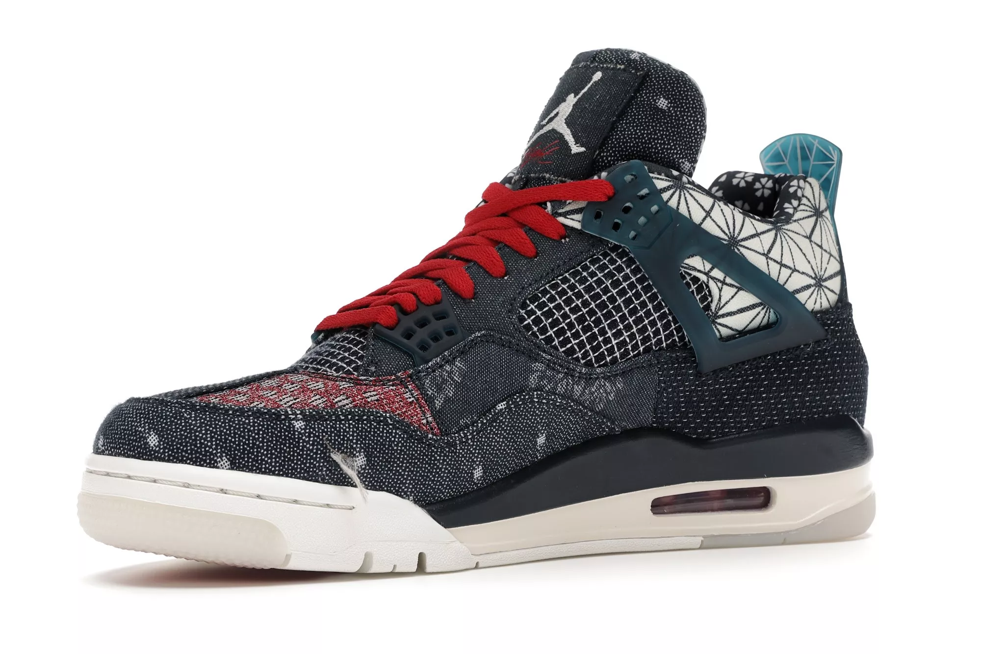 Фото № 3 с приближением к товару «‎Jordan 4 Retro SE Sashiko»