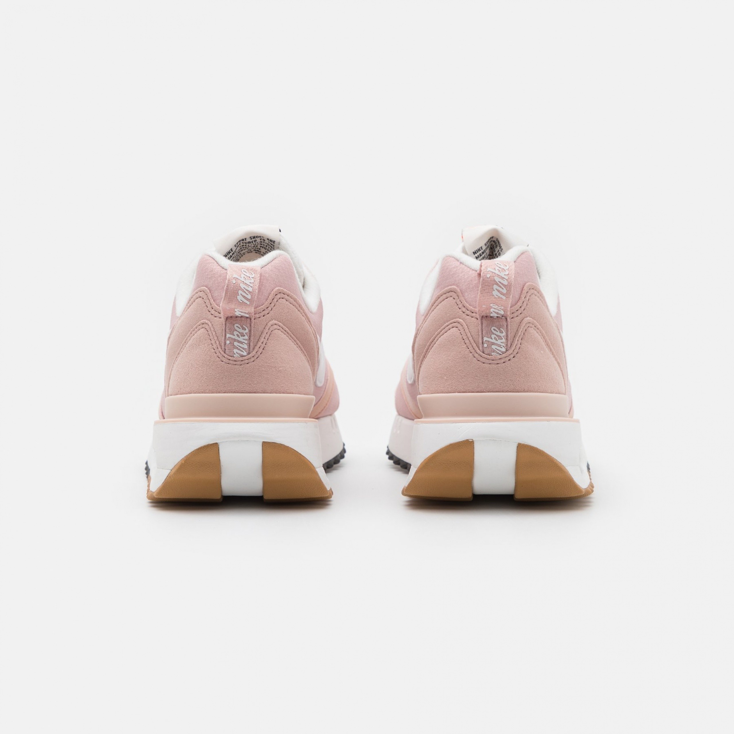 Фото № 3 с приближением к товару «‎Nike Air Max Dawn »