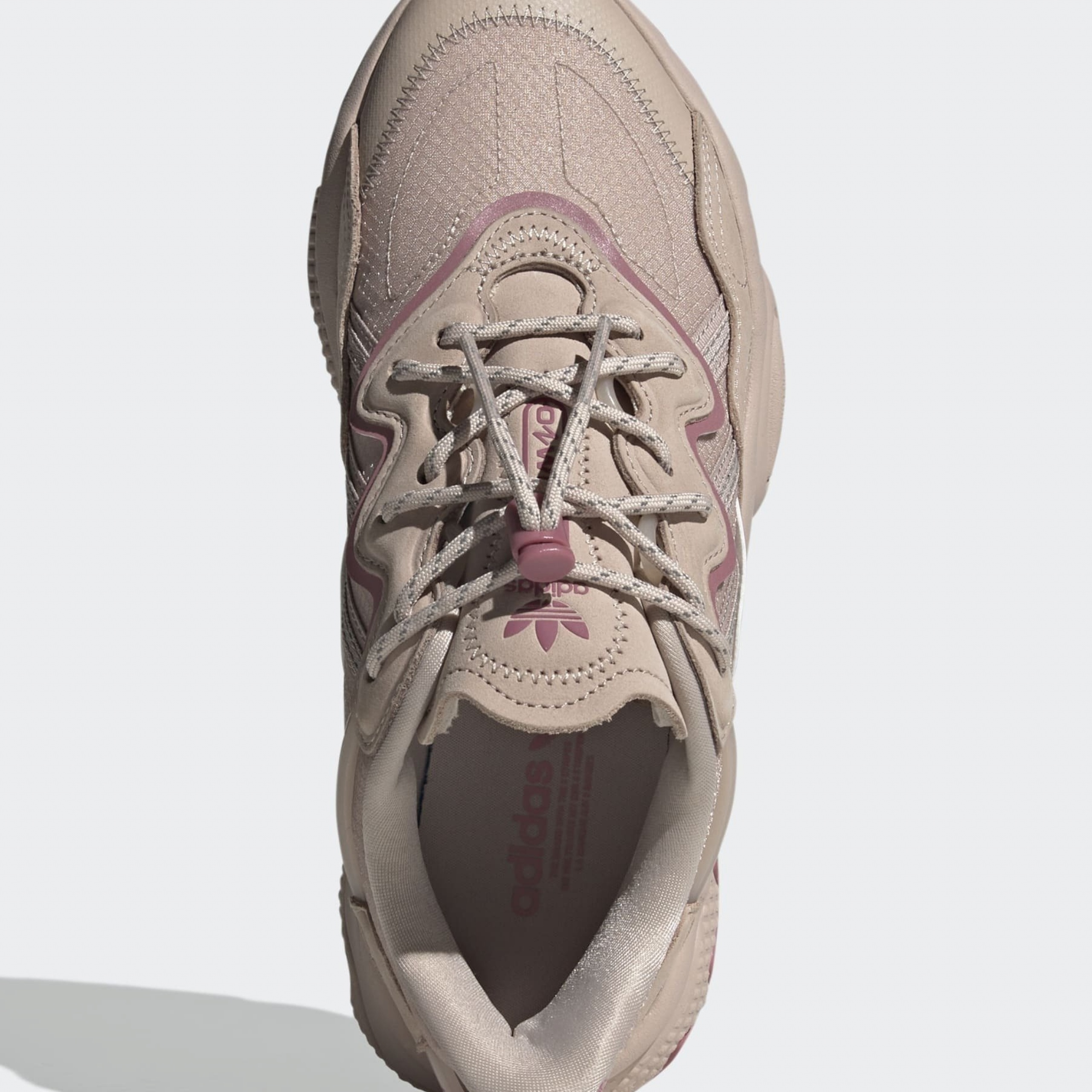 Фото № 3 с приближением к товару «‎Adidas Ozweego »