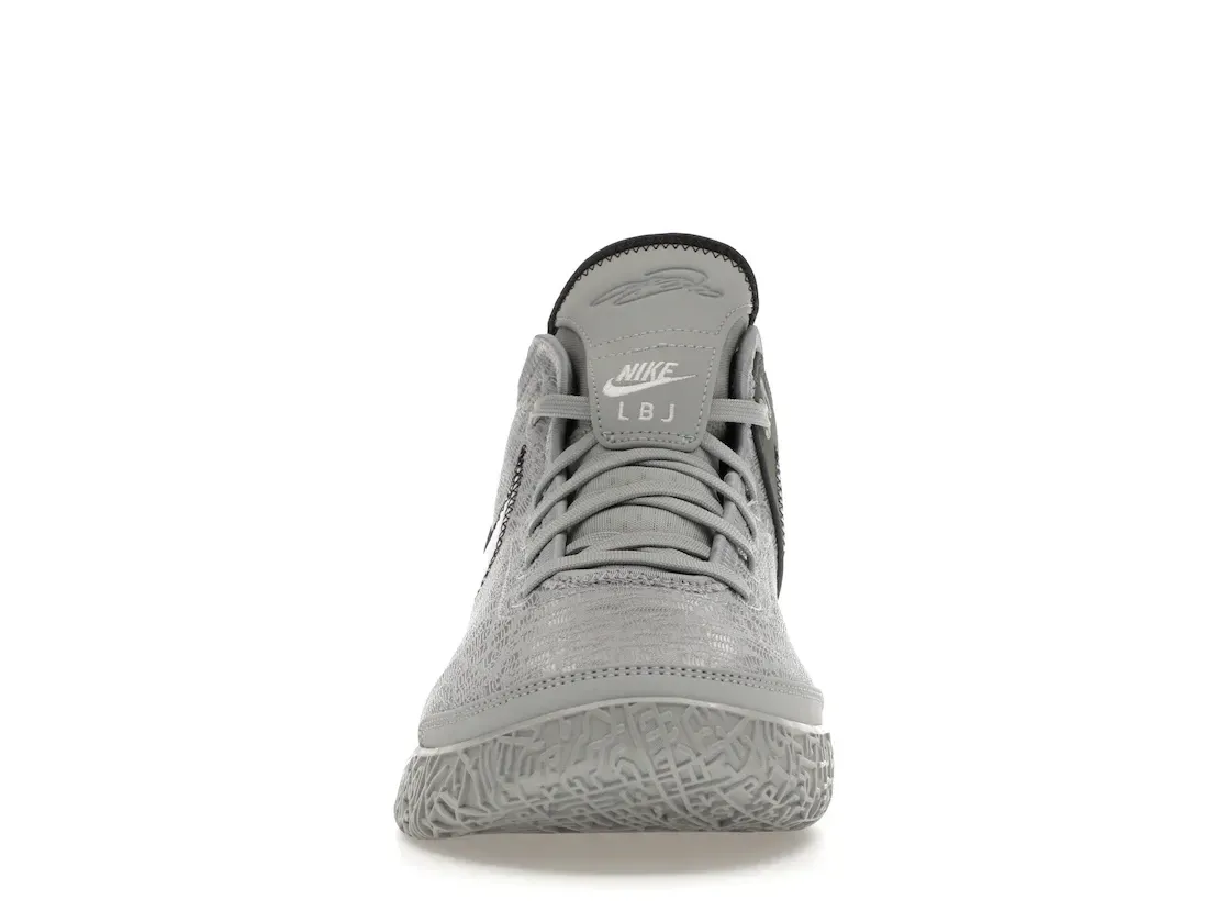 Фото № 2 с приближением к товару «‎Nike Zoom LeBron NXXT Gen Wolf Grey Metallic Gold»