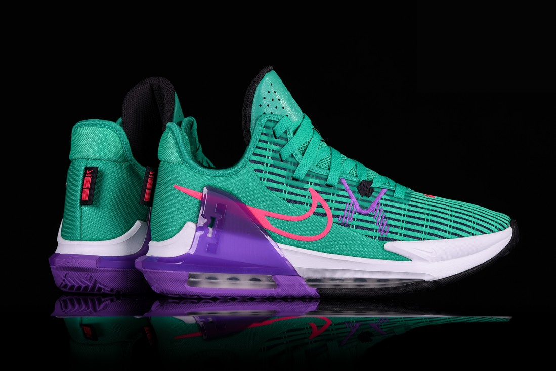 Фото № 2 с приближением к товару «‎Nike Lebron Witness VI Aqua»