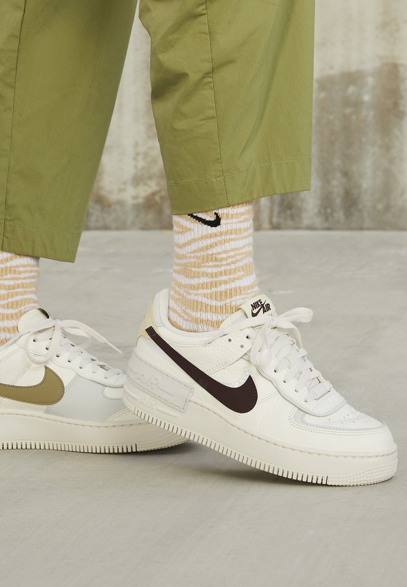 Фото № 2 с приближением к товару «‎Nike Air Force 1 Shadow »