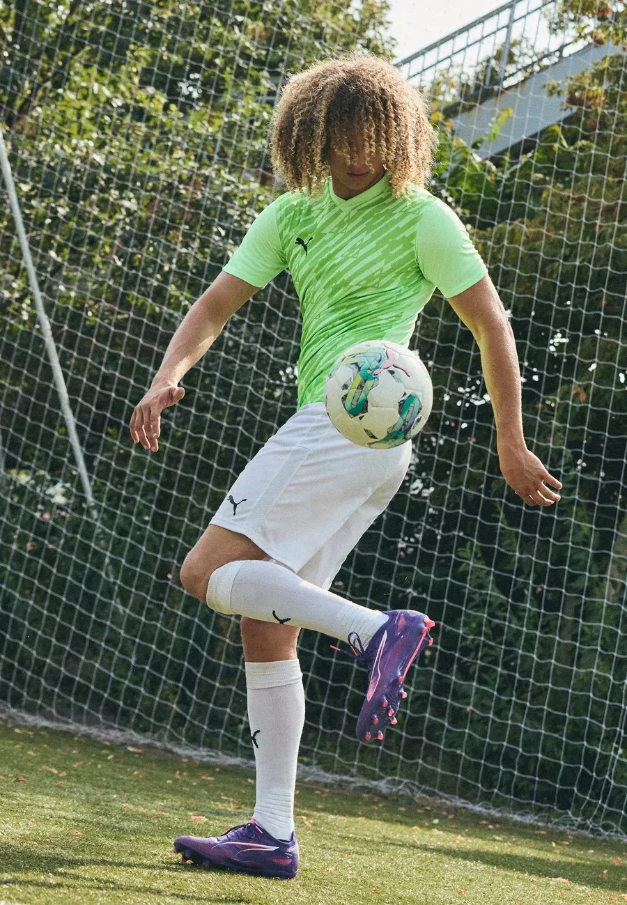 Фото № 2 с приближением к товару «‎ULTRA 5 PRO FG/AG»