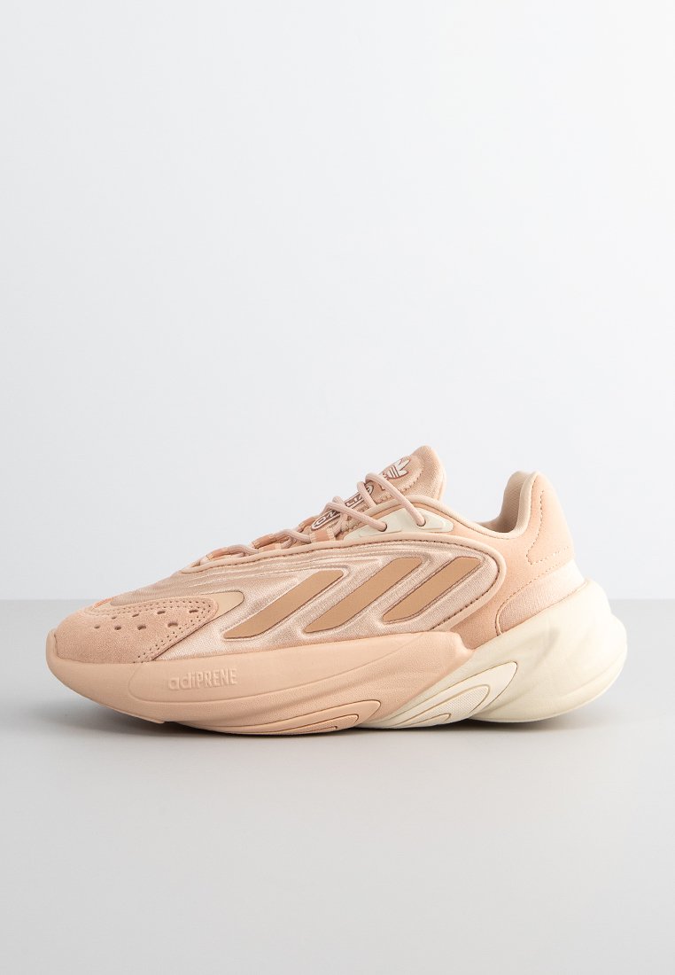 Фото № 1 с приближением к товару «‎Adidas Ozelia »