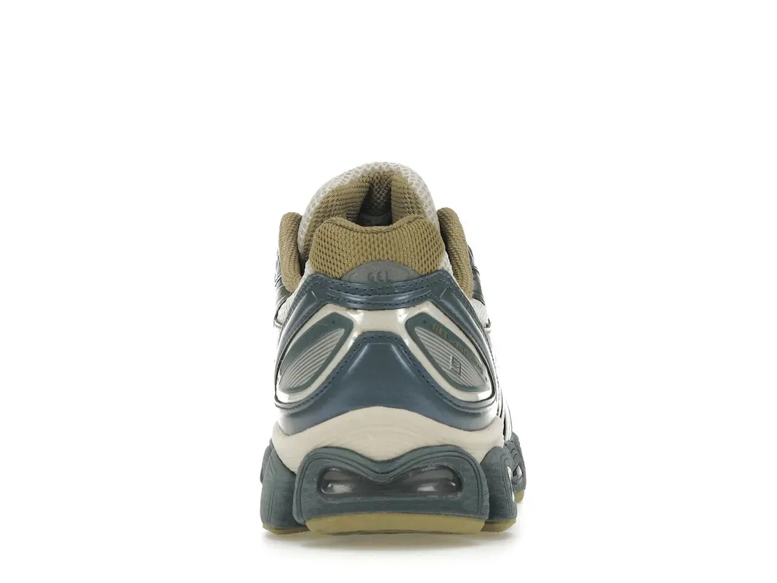 Фото № 4 с приближением к товару «‎ASICS Gel-Nimbus 9 Oatmeal Ironclad»