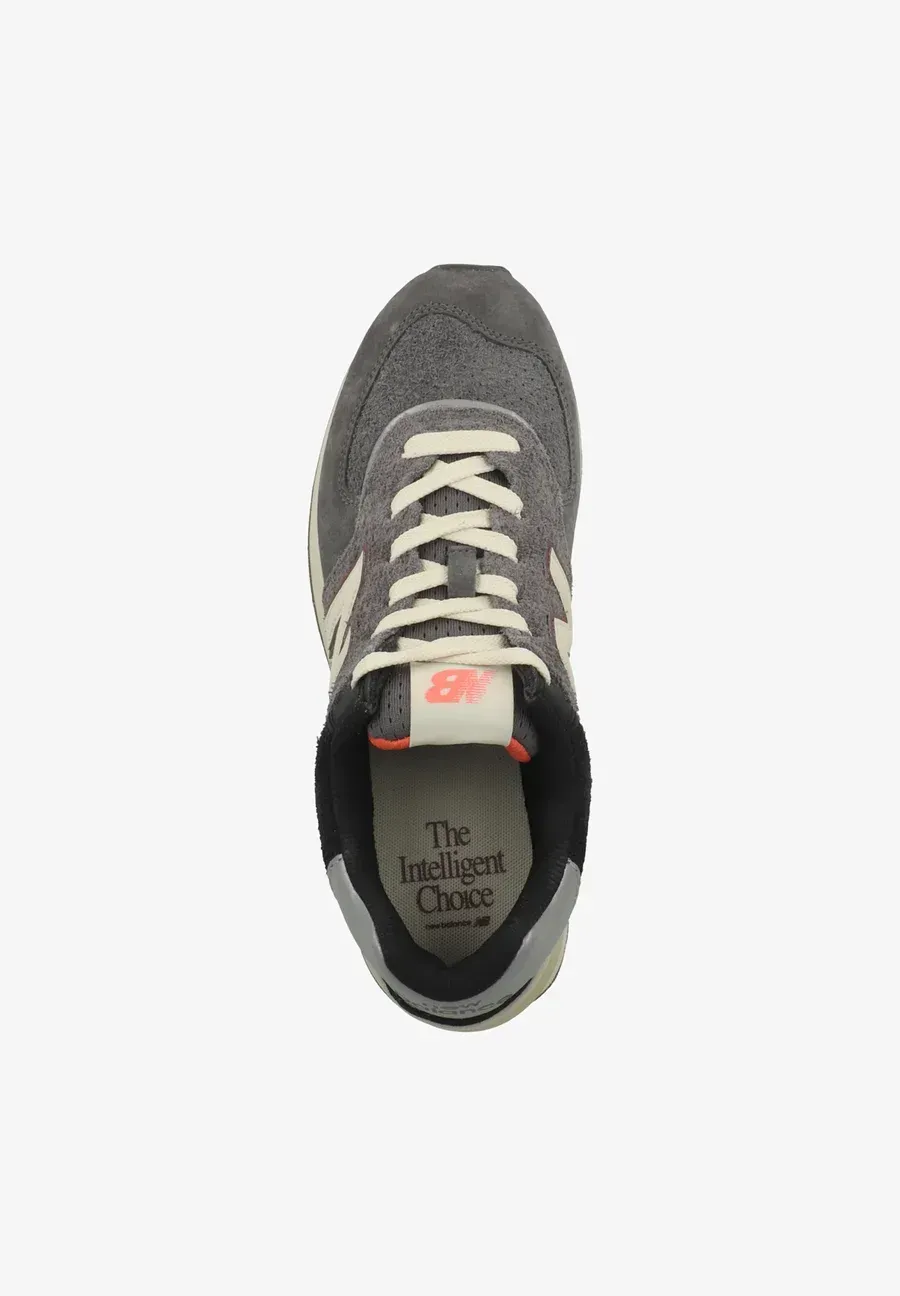 Фото № 3 с приближением к товару «‎SNEAKER LOW UNISEX »