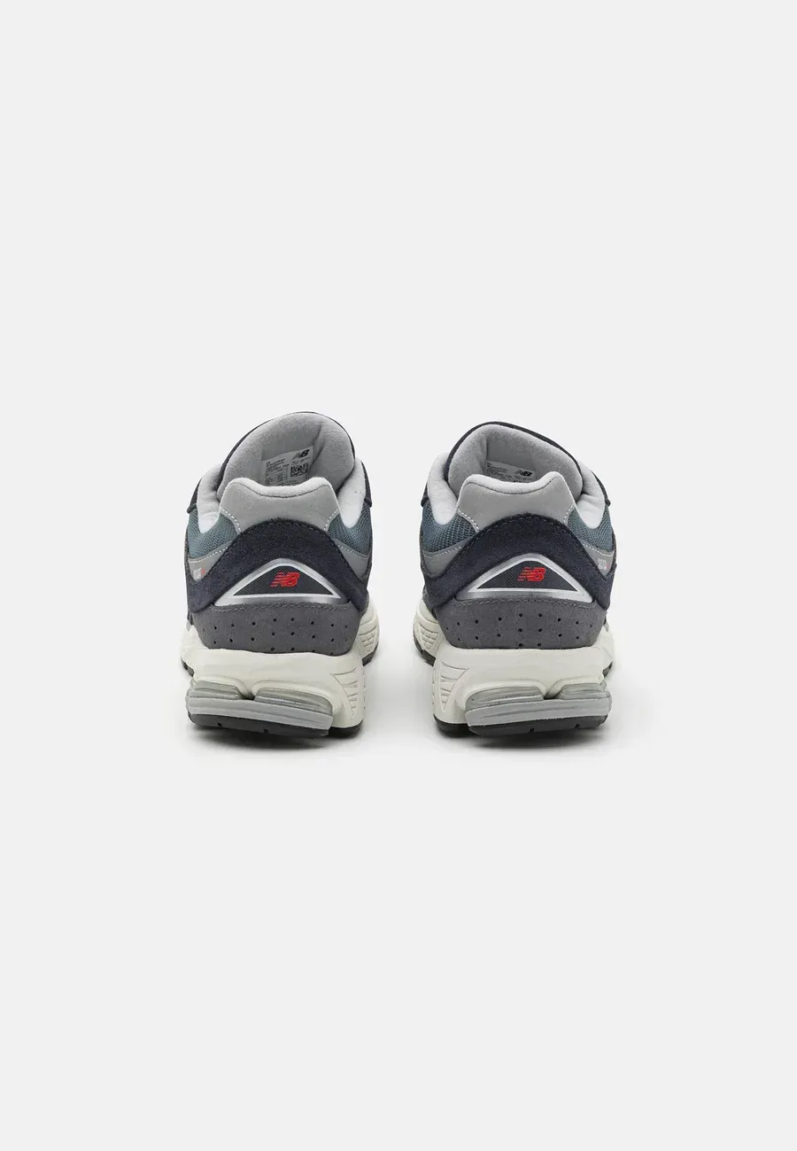 Фото № 3 с приближением к товару «‎M2002 UNISEX»