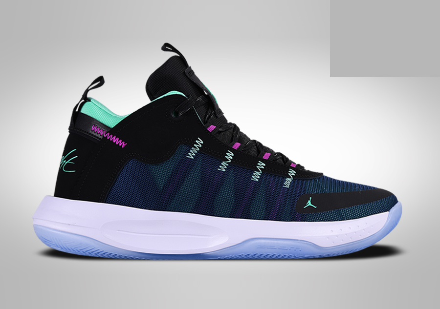 Фото № 1 с приближением к товару «‎Nike Air Jordan Jumpman 2020 »