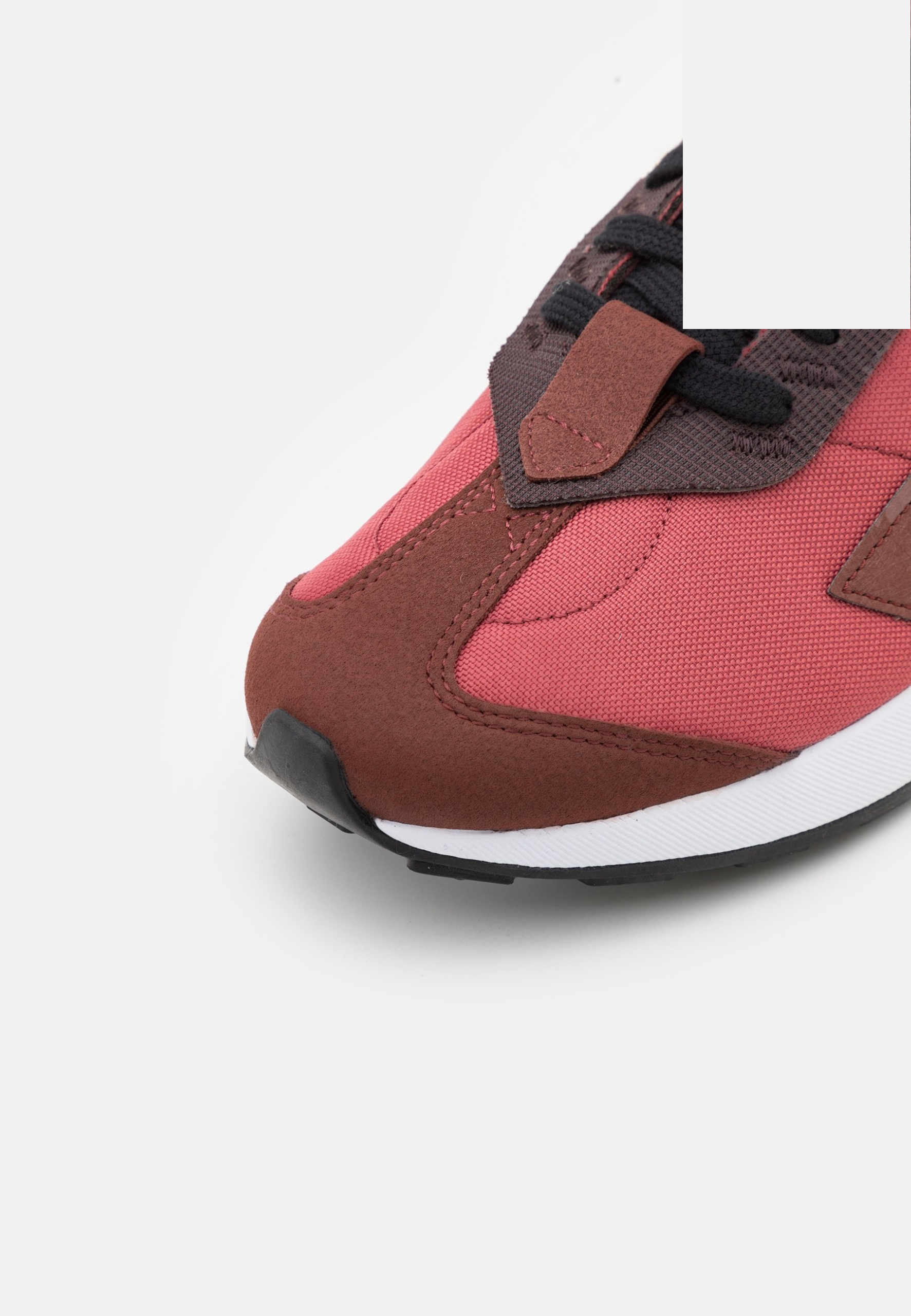 Фото № 5 с приближением к товару «‎Nike Air Max Pre Day »