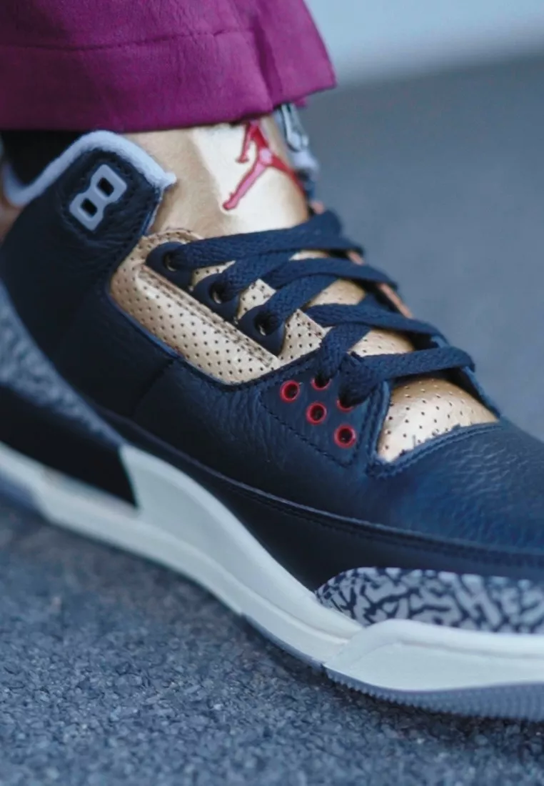 Фото № 3 с приближением к товару «‎WMNS AIR JORDAN 3 RETRO»