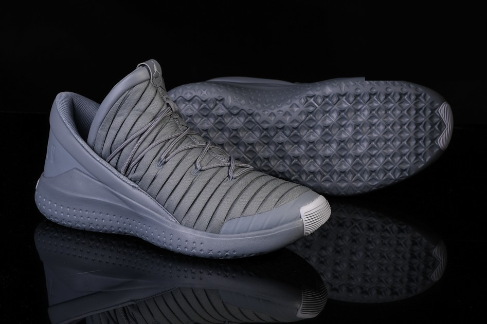 Фото № 2 с приближением к товару «‎Nike Air Jordan Flight Luxe Cool »