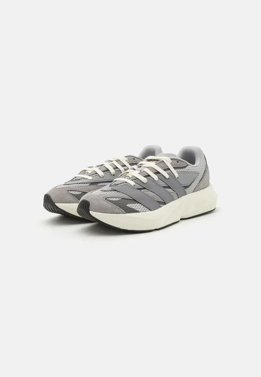 Фото № 2 с приближением к товару «‎LIGHTSTRIDE UNISEX»