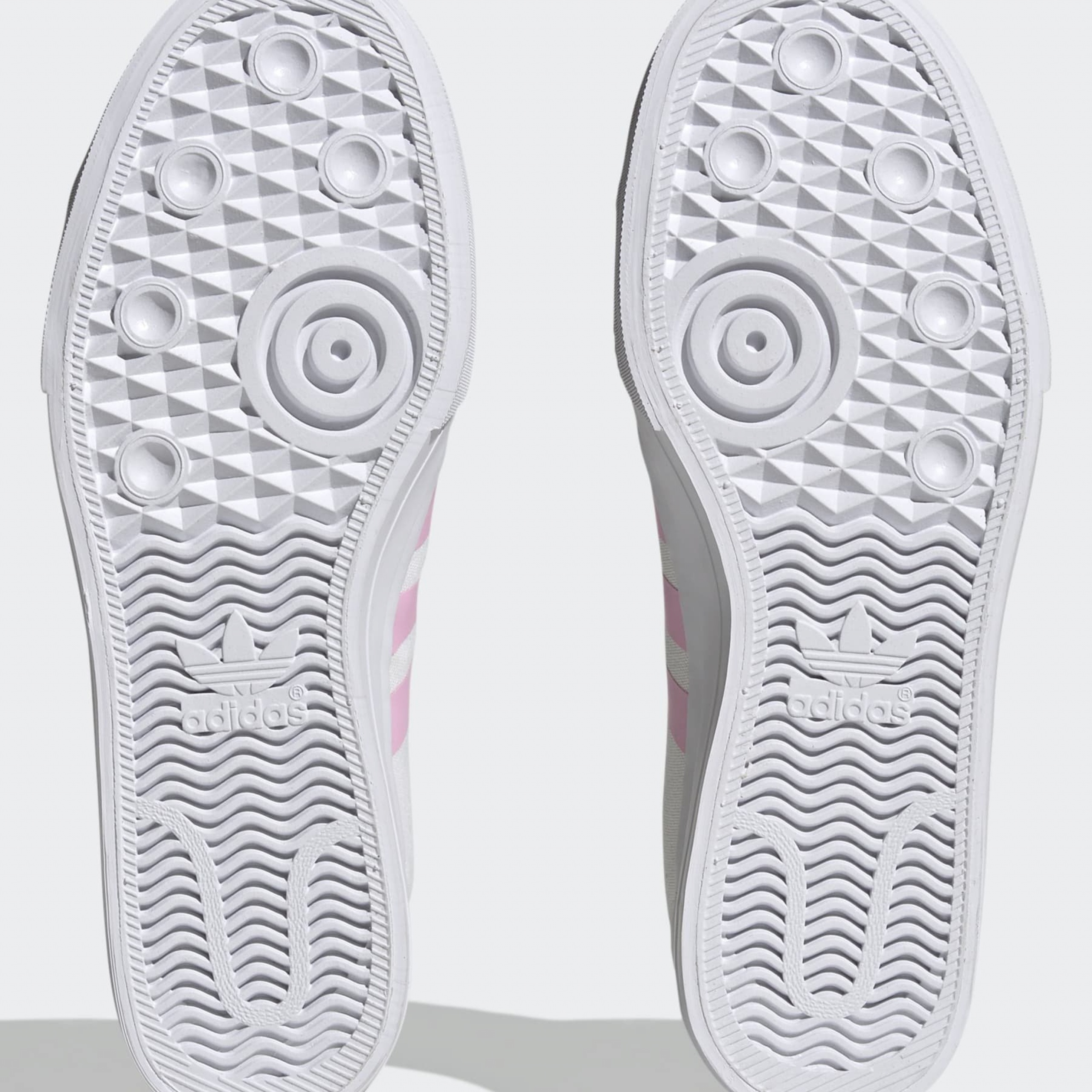 Фото № 4 с приближением к товару «‎Adidas Nizza RF X Andre Saraiva »