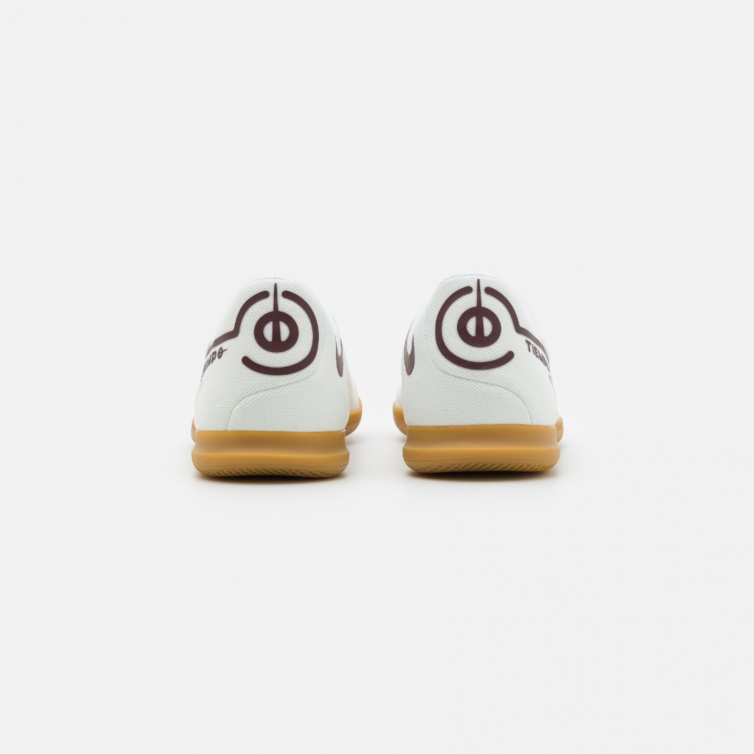 Фото № 3 с приближением к товару «‎Nike Tiempo Legend 9 Club IC »