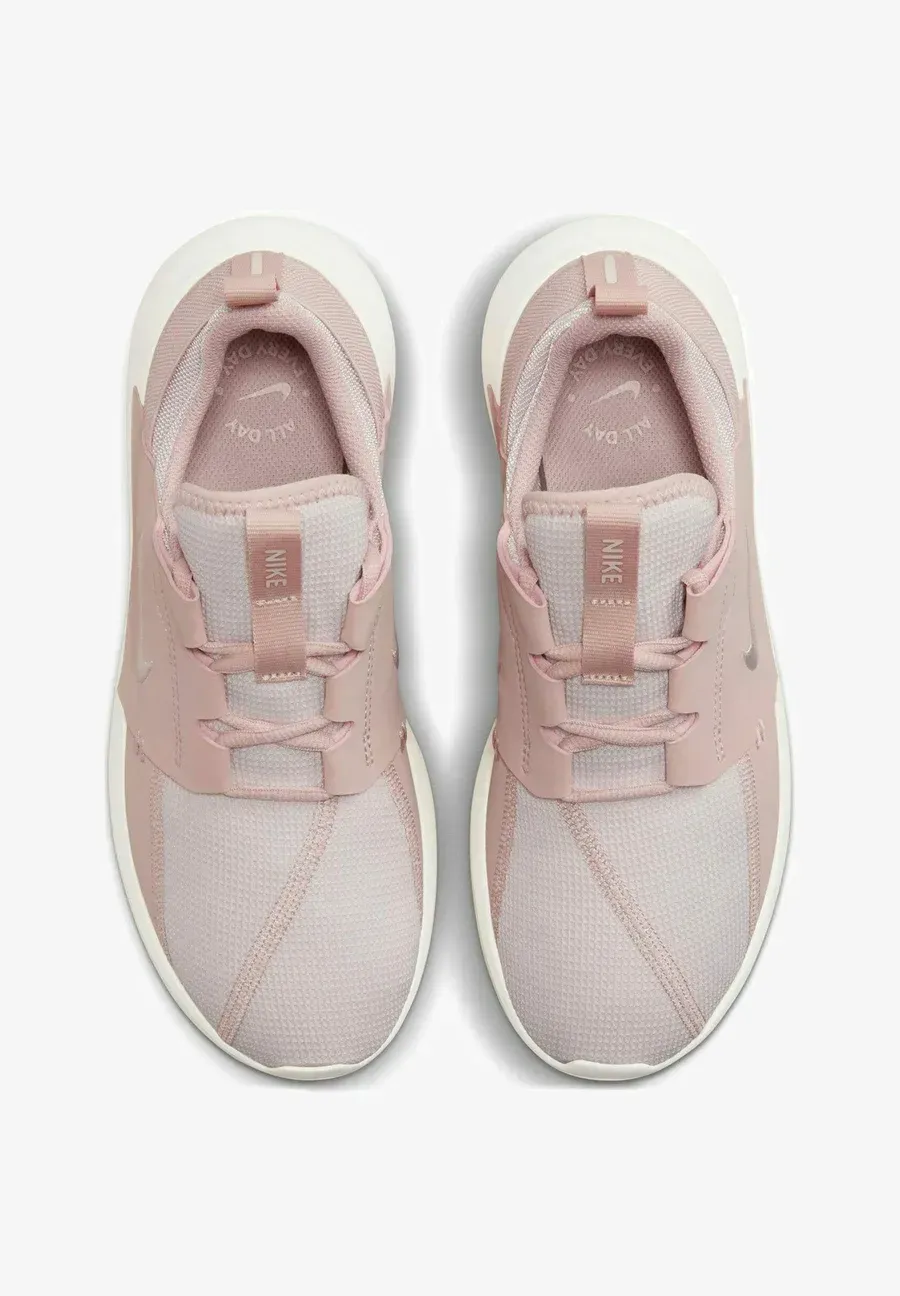 Фото № 2 с приближением к товару «‎Кроссовки Nike SPNS411A01B-J11»