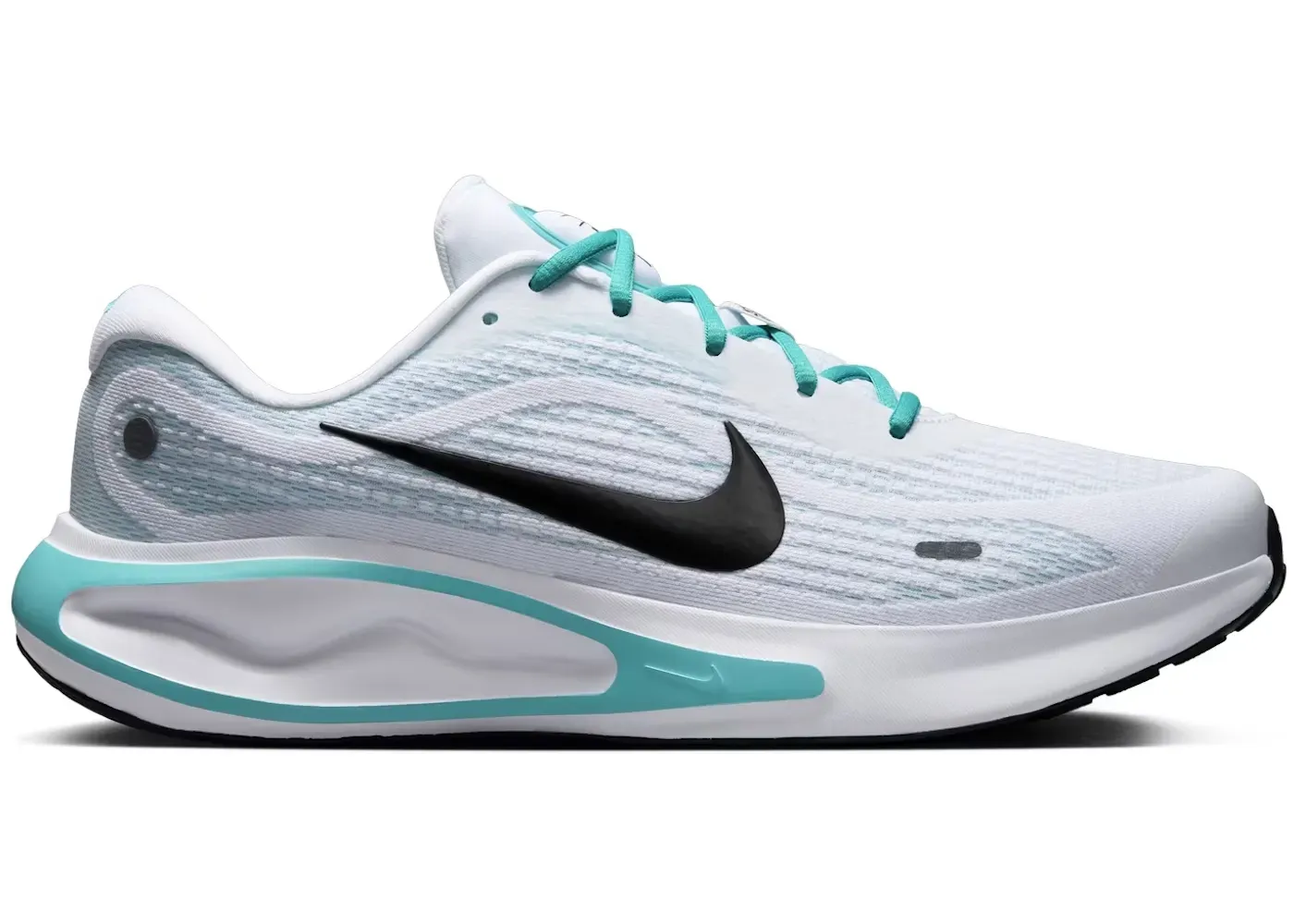 Фото № 1 с приближением к товару «‎Nike Journey Run»