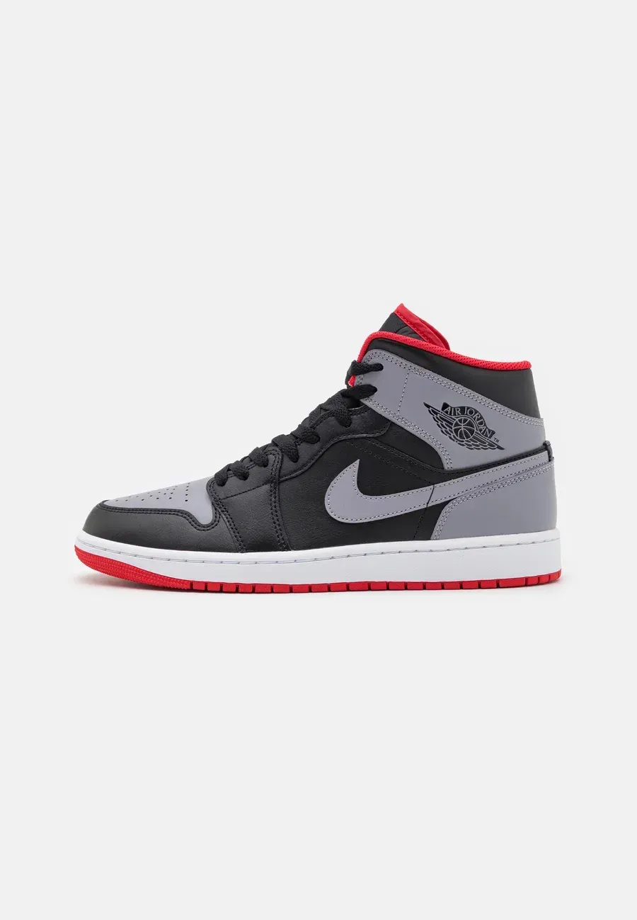 Фото № 1 с приближением к товару «‎AIR JORDAN 1 MID»