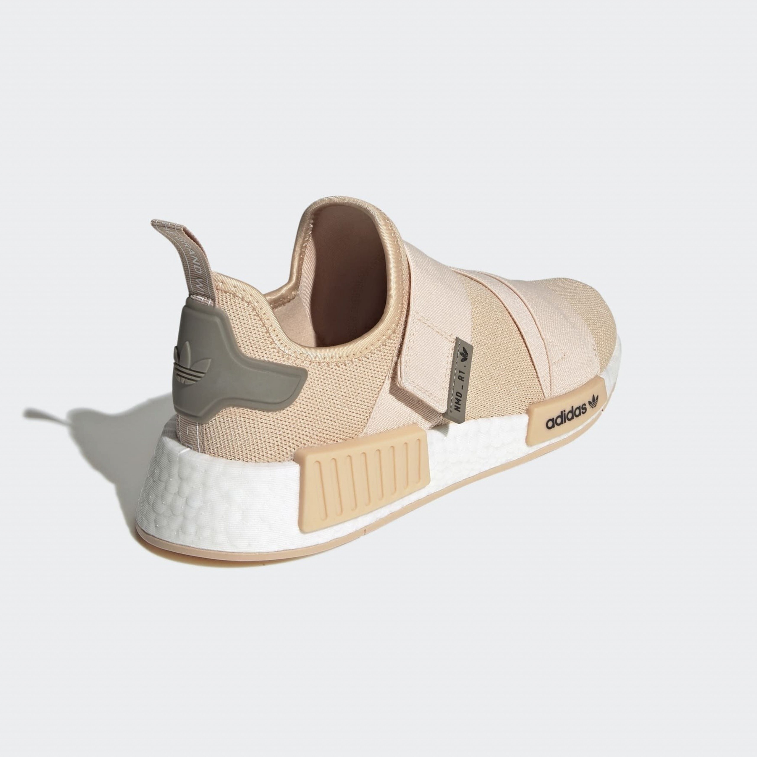 Фото № 4 с приближением к товару «‎Adidas Nmd R1 Strap »