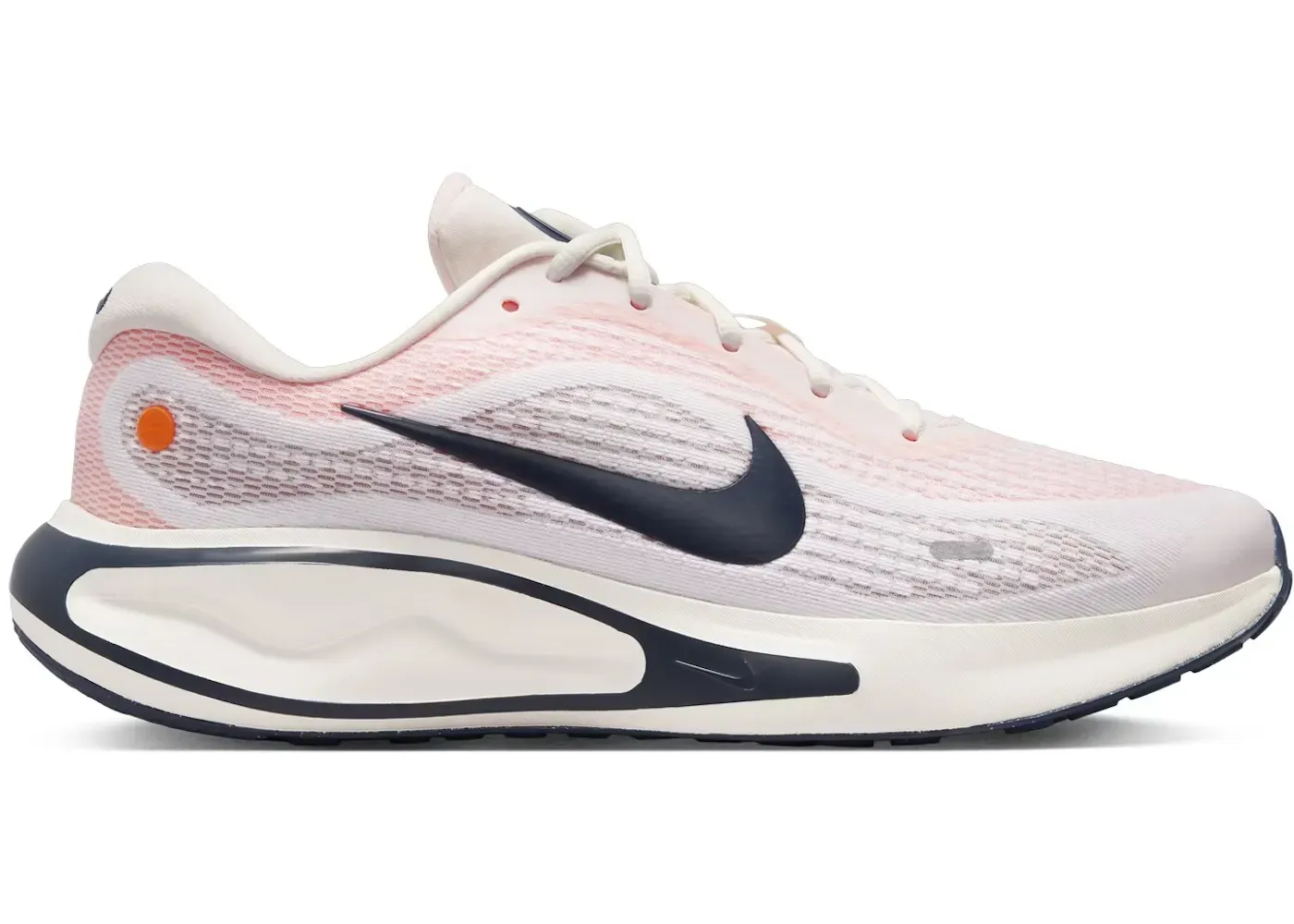 Фото № 1 с приближением к товару «‎Nike Journey Run»