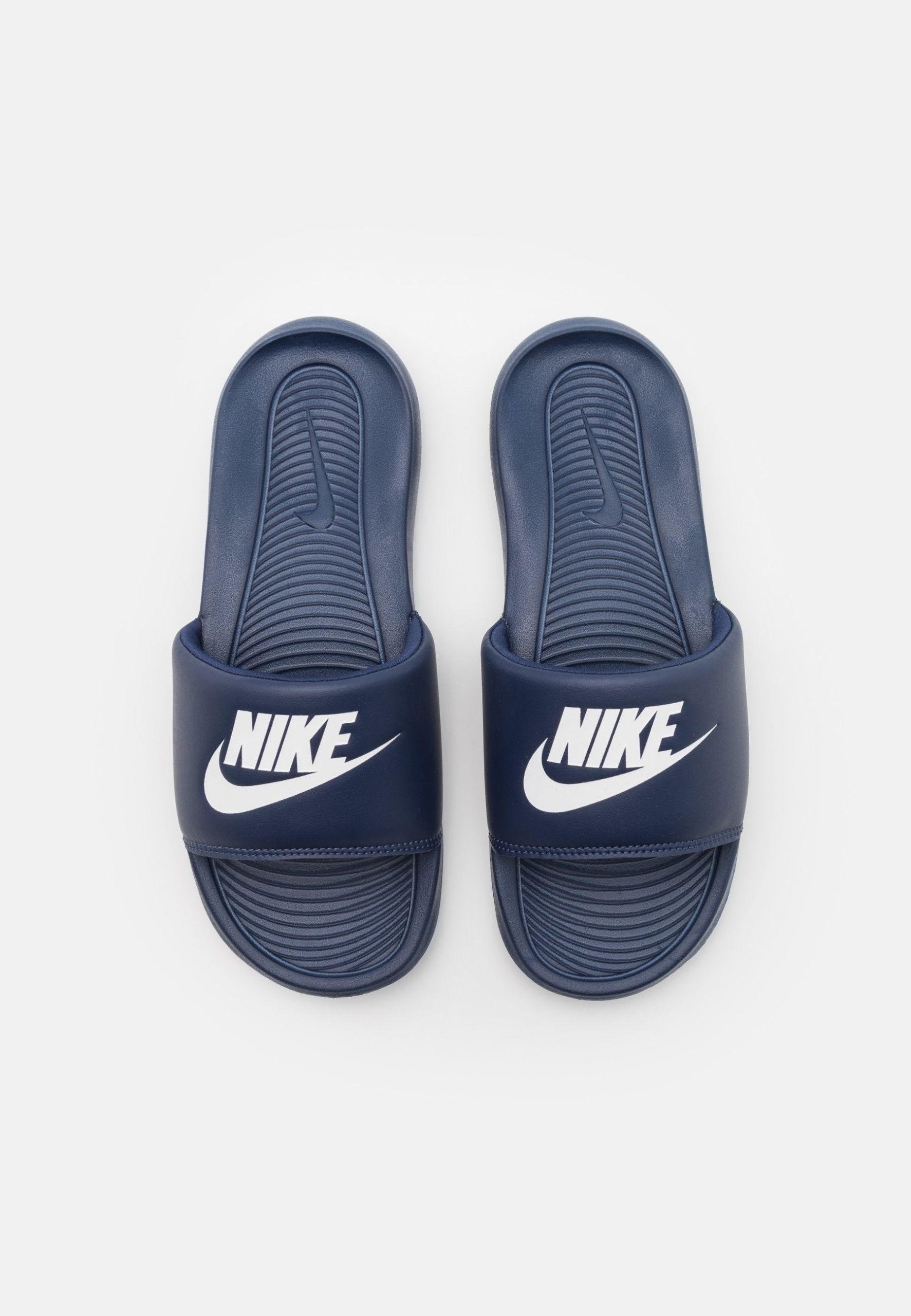 Фото № 3 с приближением к товару «‎Nike Victori One Slide»