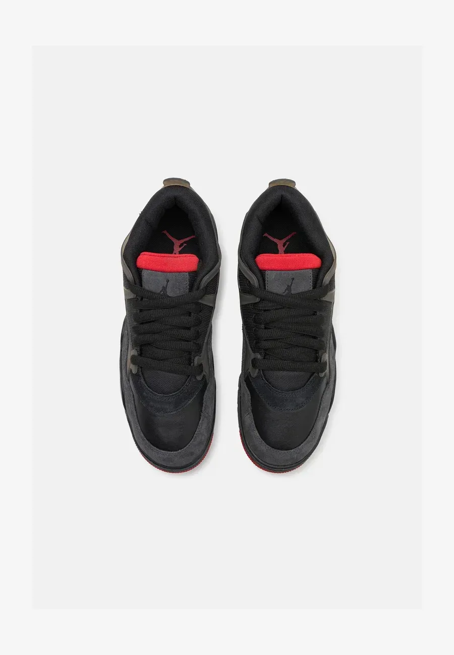 Фото № 4 с приближением к товару «‎AIR JORDAN 4 RM»