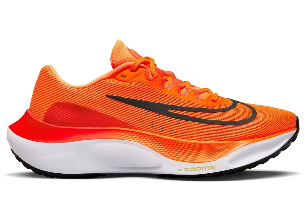 Фото № 1 с приближением к товару «‎Nike Zoom Fly 5 Total Orange»