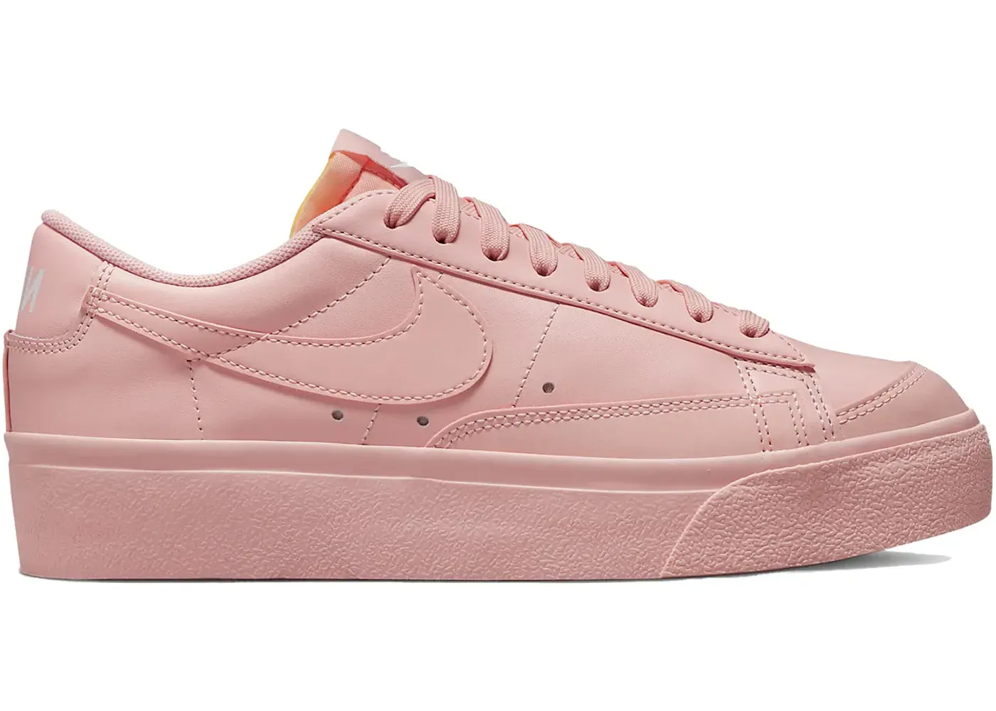 Фото № 1 с приближением к товару «‎Nike Blazer Low Platform Atmosphere Pink »