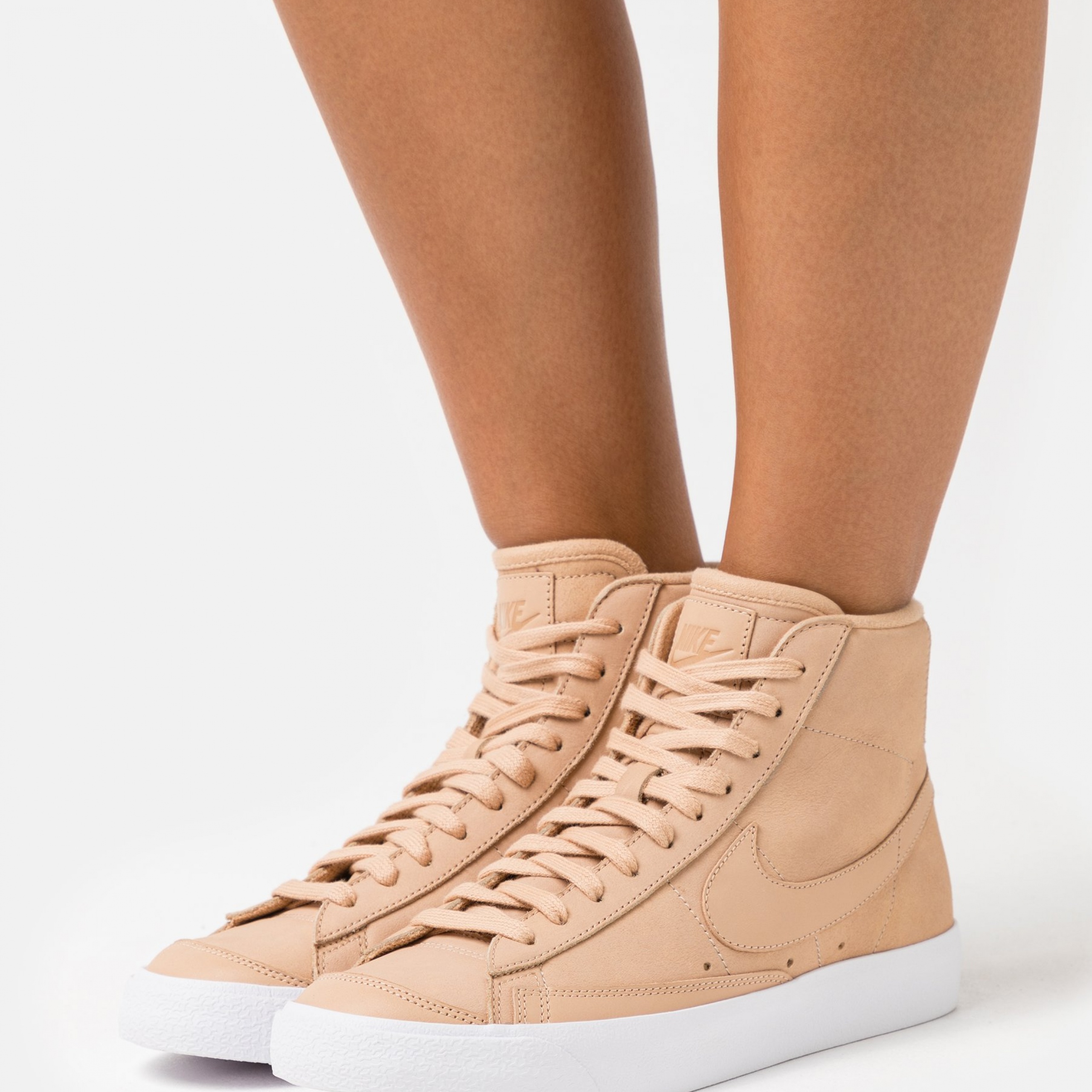 Фото № 1 с приближением к товару «‎Nike W Blazer Prm »