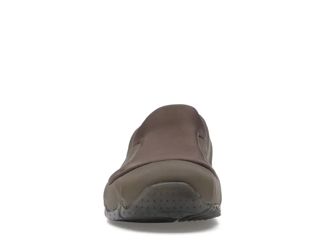 Фото № 2 с приближением к товару «‎Nike Clogposite»