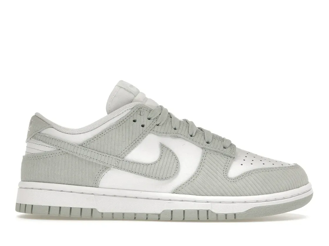 Фото № 1 с приближением к товару «‎Nike Dunk Low Light Silver Corduroy »