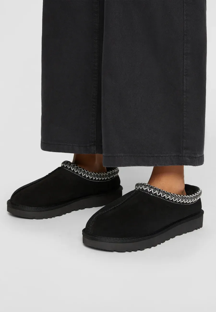 Фото № 4 с приближением к товару «‎TASMAN»