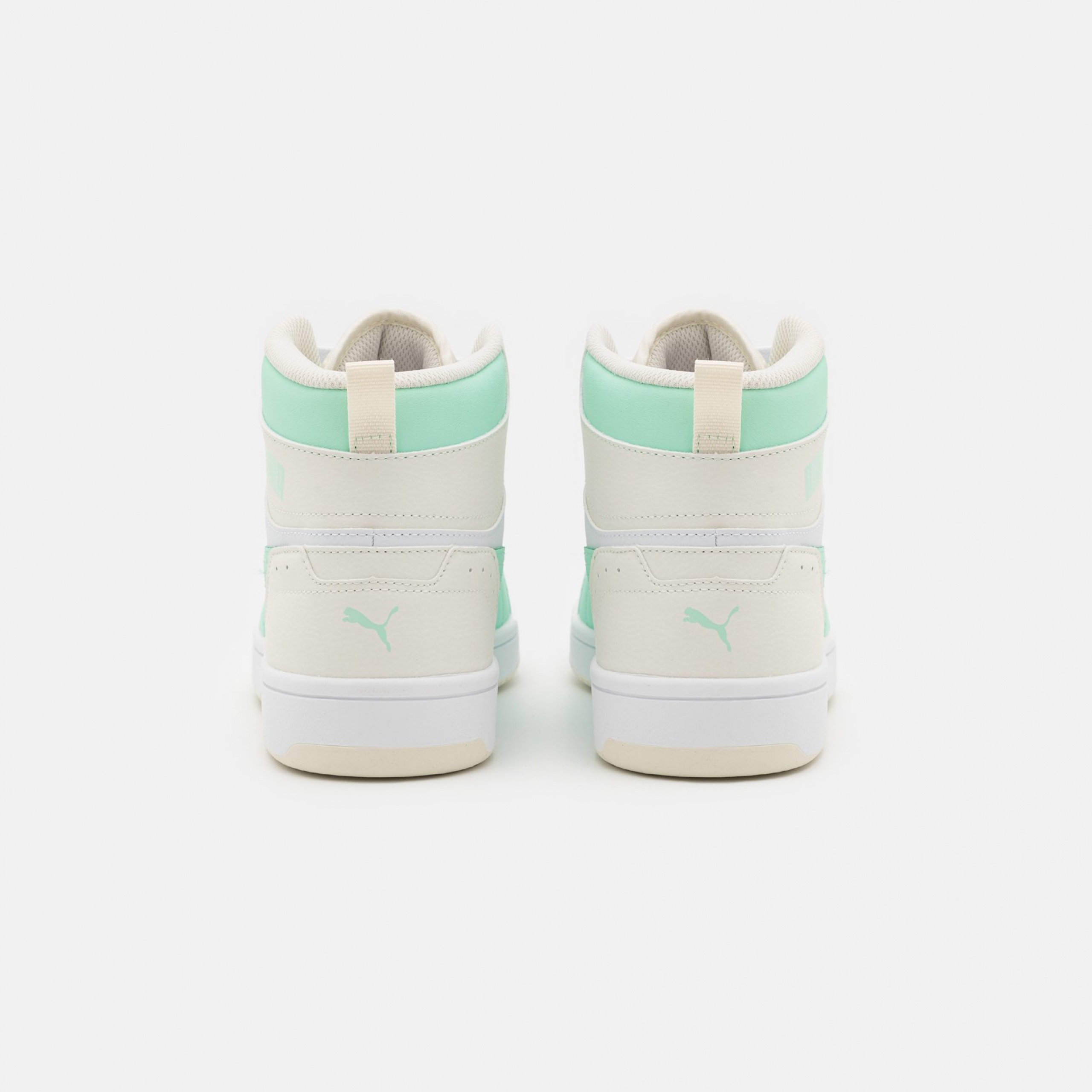 Фото № 3 с приближением к товару «‎Puma Rebound »