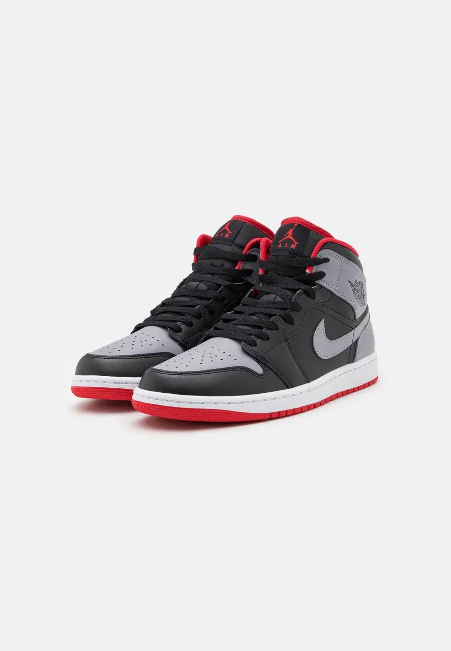 Фото № 2 с приближением к товару «‎AIR JORDAN 1 MID»